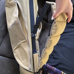 Gently and barely used golf bag.