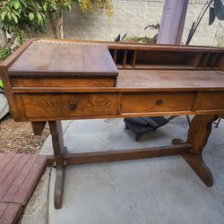 Desk Antique Style