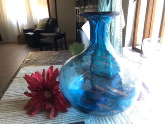 Glass vase