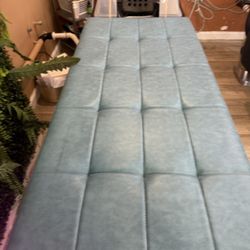 Haed Bed Facials Lash Table 