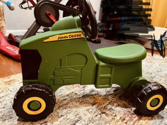 John Deere Tractor Ride on