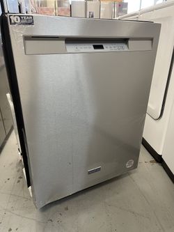 New Maytag Dishwasher 