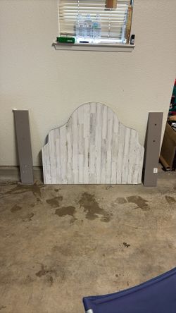 Childs Bed $20