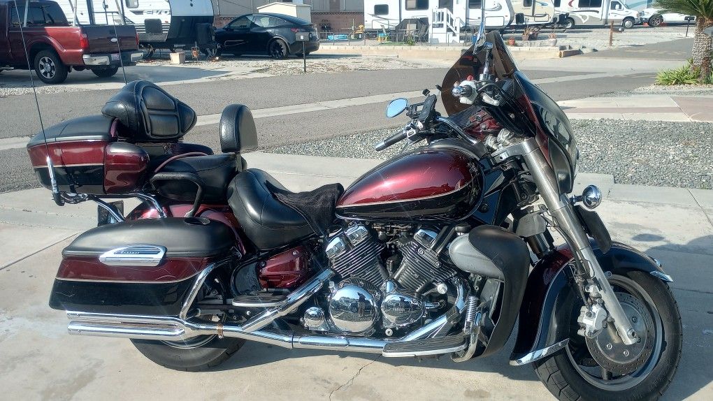 2008 Yamaha RS V. 1300 $3K