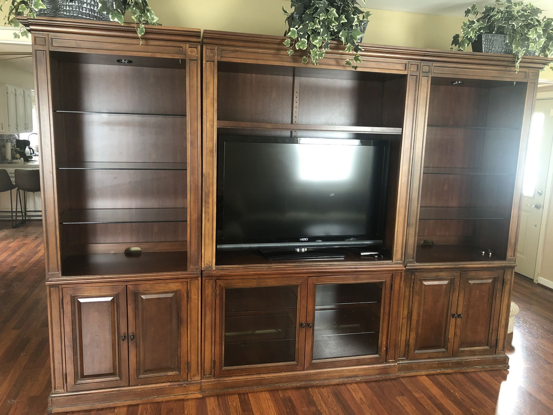 Thomasville Entertainment Cabinet