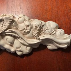 CHERUBS PLAQUE