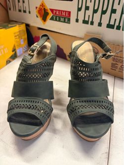 Size 6.5 Women’s Heels (Wedges)