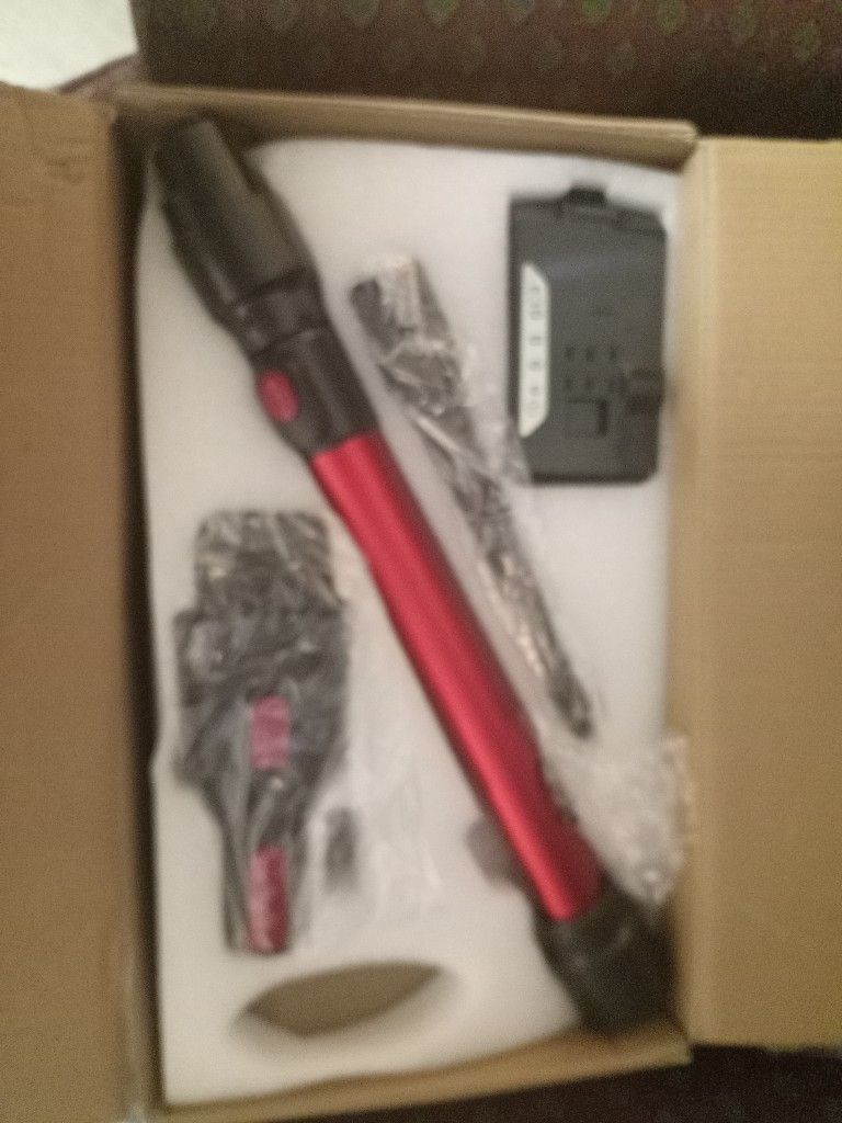 Vaccume Cordless Bree Opened