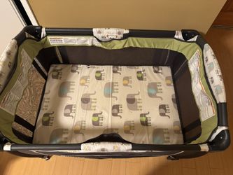Baby Bassinet/ Playard Nursery