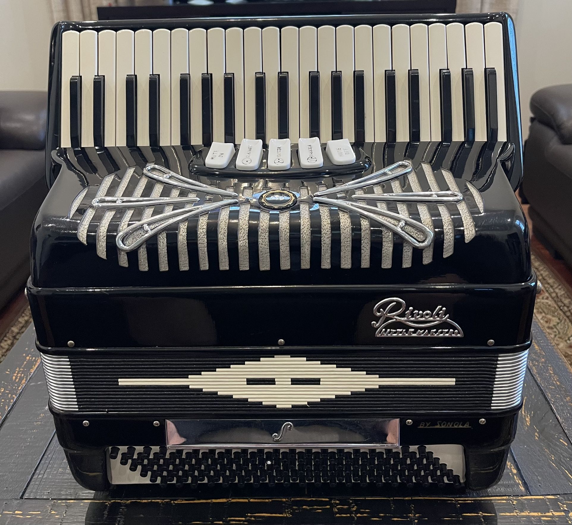 Sonola Rivoli Accordion Made In Italy 🇮🇹