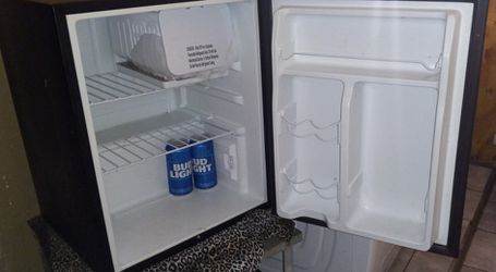 Mini Fridge with Freezer - appliances - by owner - sale - craigslist