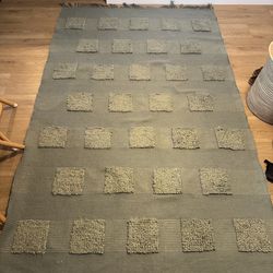 Crate And Barrel HI/LOW square vert Green