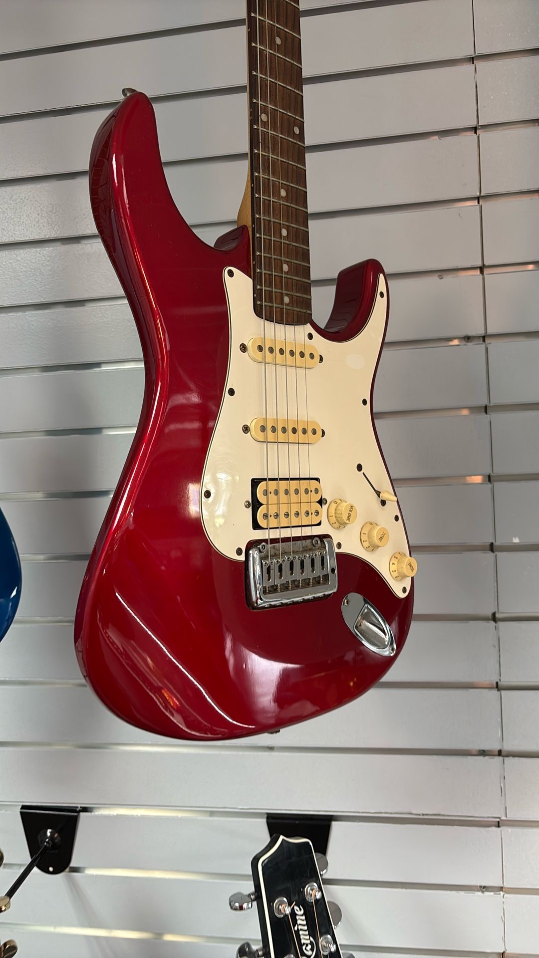 Peavey Electric Guitar International