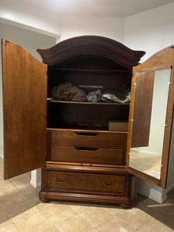 Used like new beautiful furniture