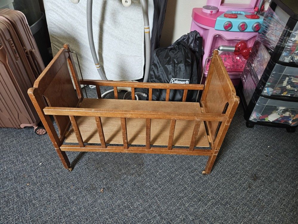 Dollie Crib