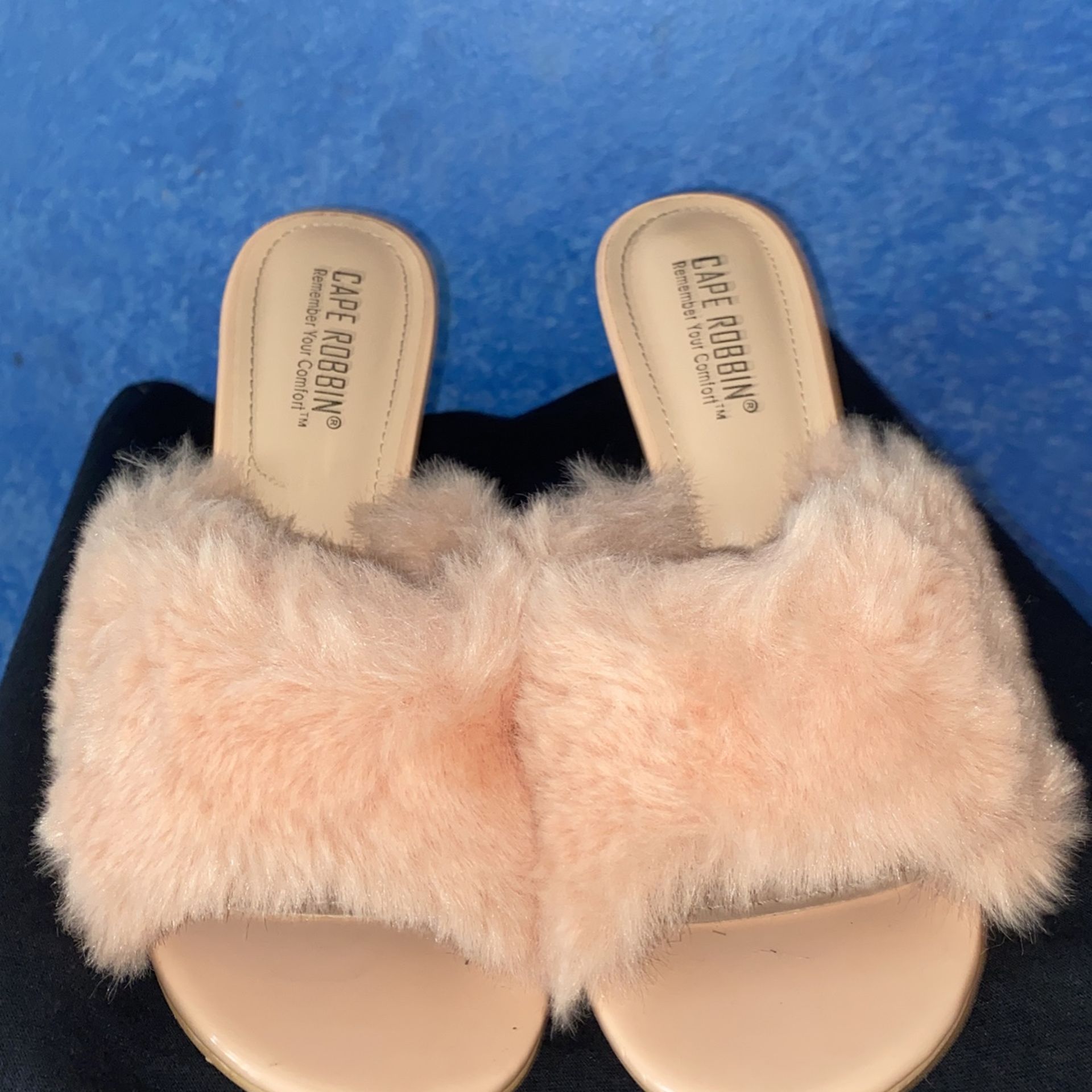 Fluffy Pink Cape Robbin Mules Clear Heel