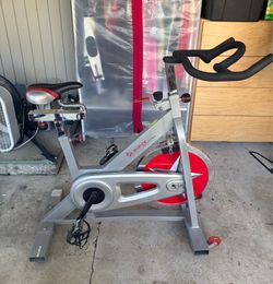 Sunny health and fitness pro indoor cycling bike