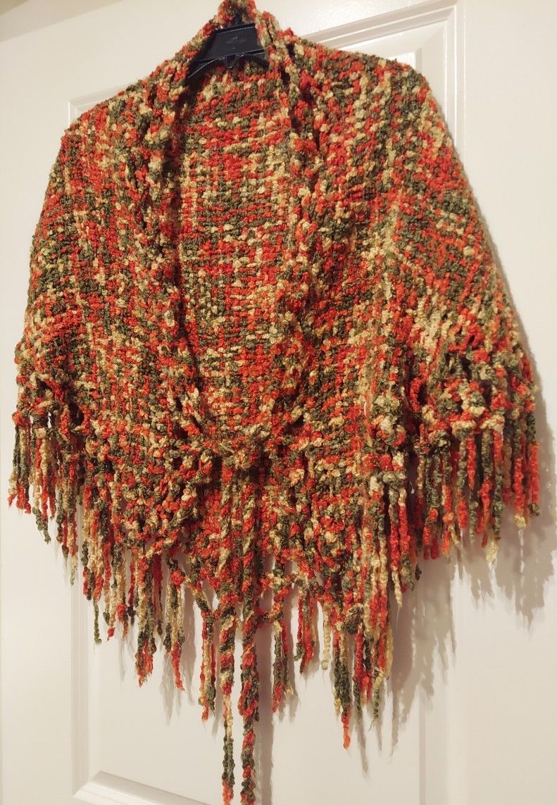 KNITTED UNIQUE FRINGED SHAWL ( HANDMADE )