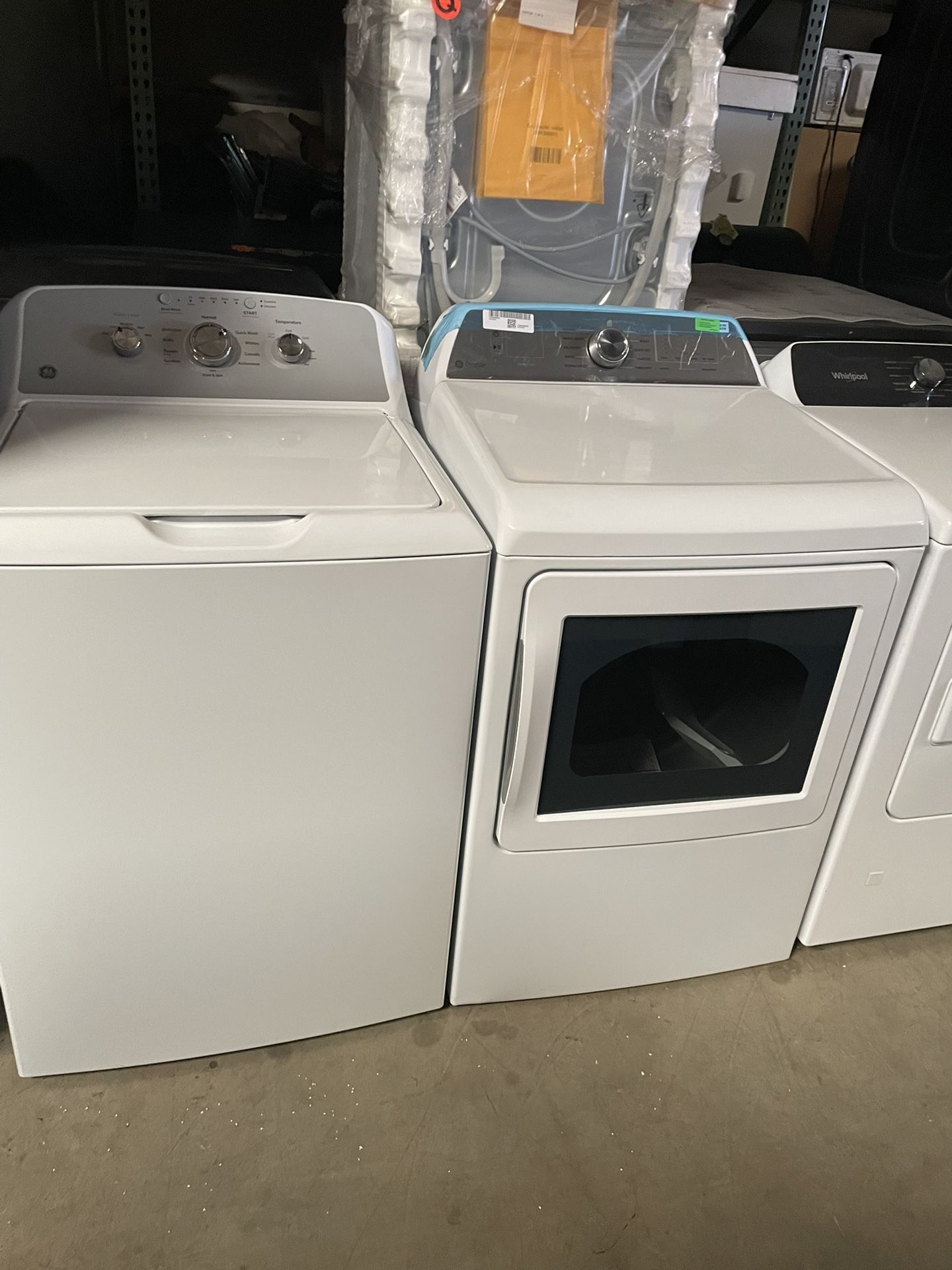 New Open Box Set Top Load GE Profile White