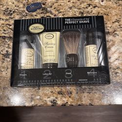 Travel Shaving Kit.