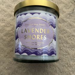 Lavender Shores Candle 