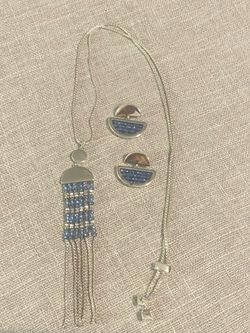 Necklace and matching earrings Sets