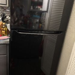 Frigidaire Refrigerator 