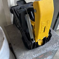 Tom Cat Spring Loaded Mole Trap