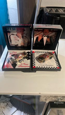 Dale Earnhardt Sr 2 Gold Cars 1/64 Scale