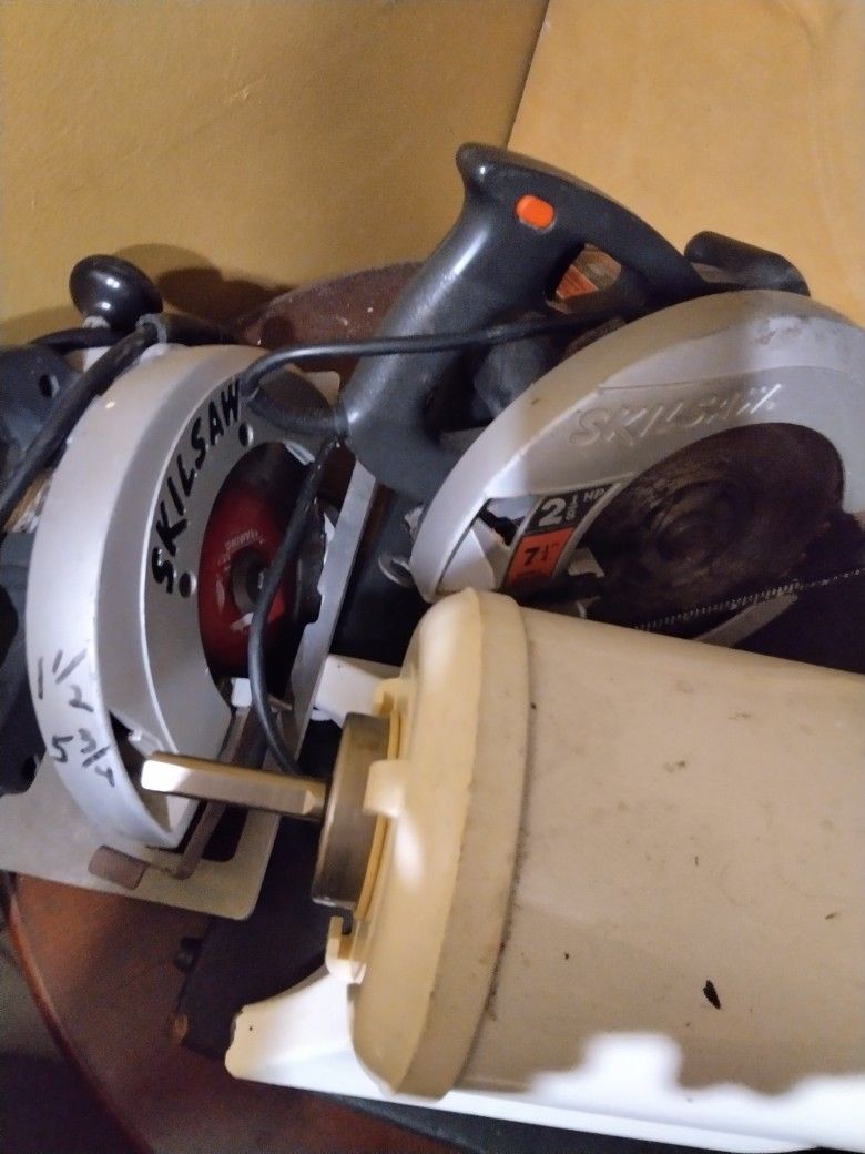 Two Skill Saws For Sale In Pine Hills $40 Each Your Choice