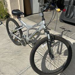 Nice Mountain Bike Must Sell 