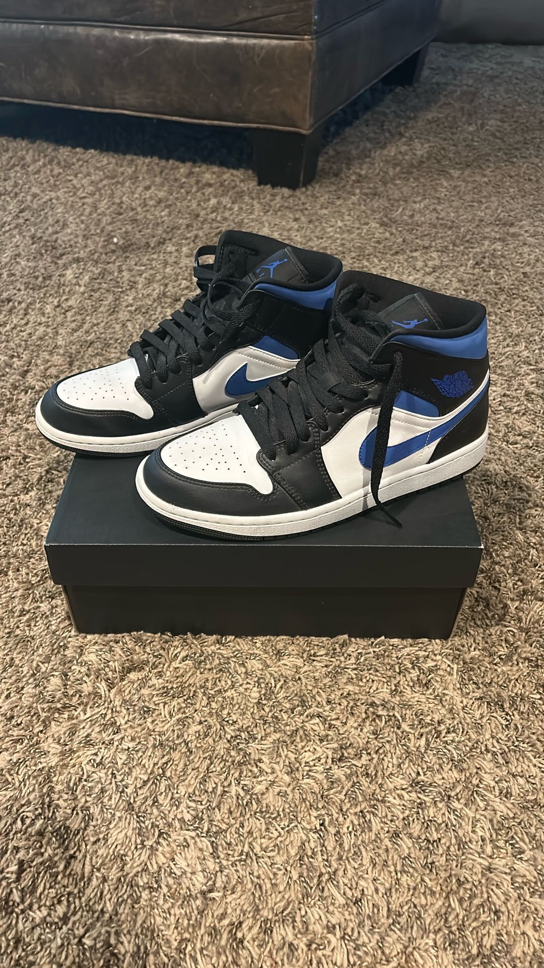 Air Jordan 1 Mid