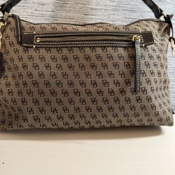 Dooney and Bourke Signature Canvas and Leather Shoulder Bag Black & Gray Purse Tote 