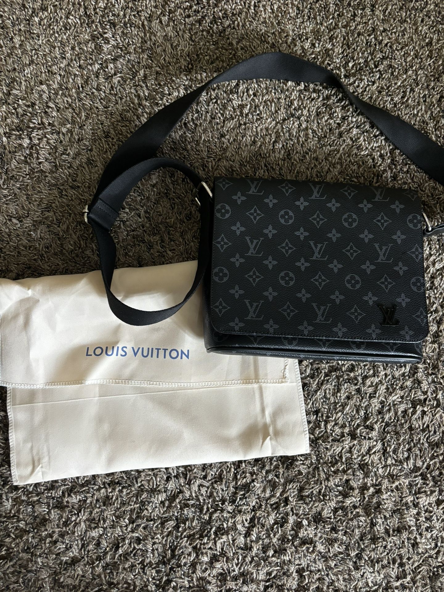 Lv Messenger Bag