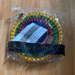 Knifty Knitter with 4Looms