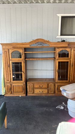 Entertainment Center, Oak