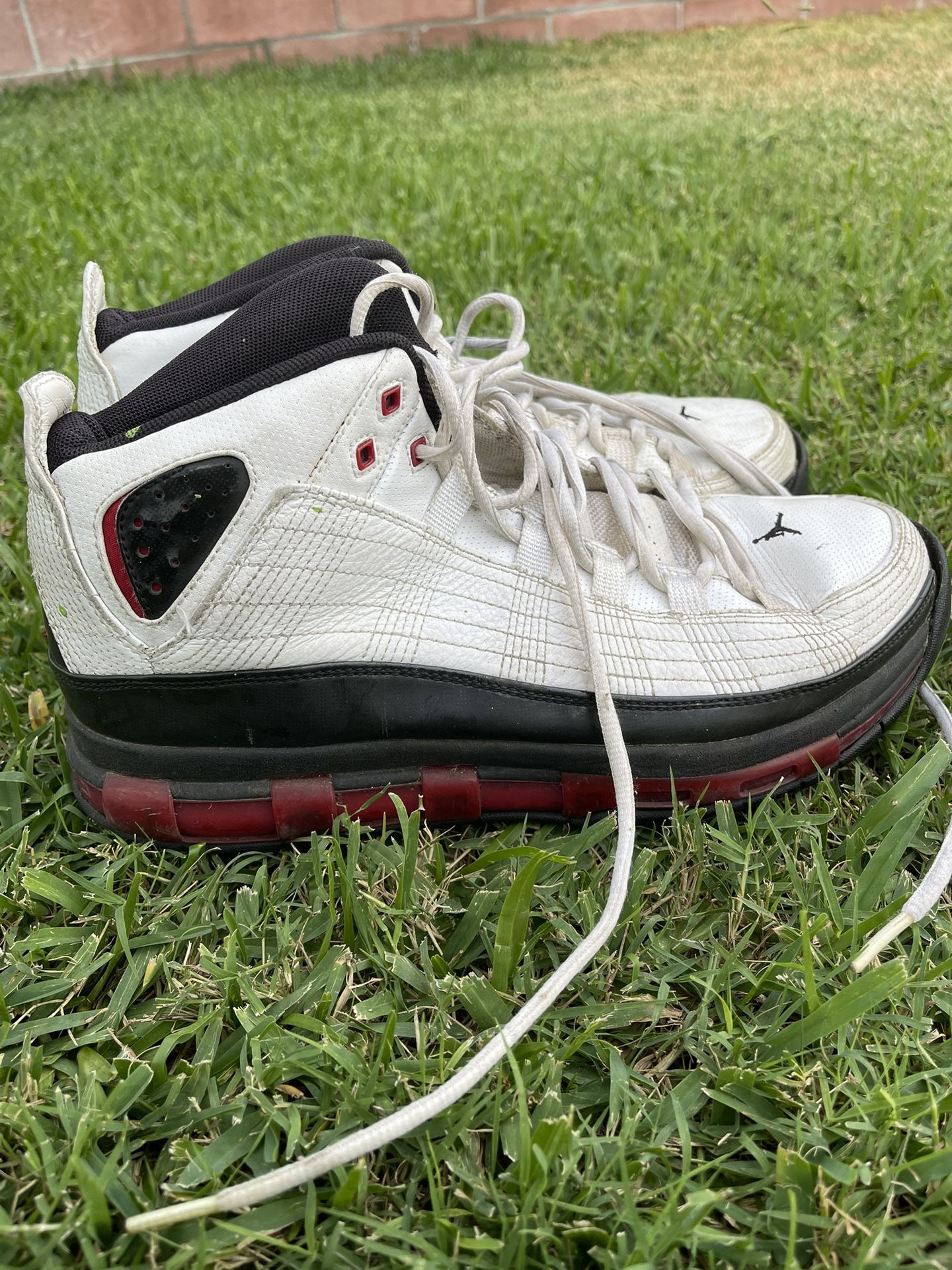 Jordan Take Flight White Varsity Red Size 11 - 100% Authentic