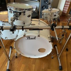 Pearl Decade Maple Drum Kit With Extras