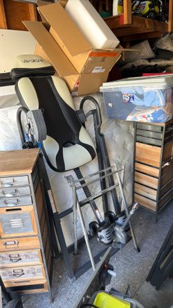 Inversion table