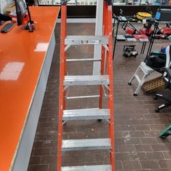 Werner 6ft Fiberglass Step Ladder 