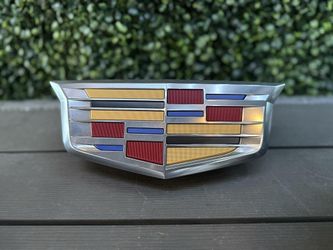 2025 Cadillac Escalade ESV LED Illuminated Front Emblem Genuine GM