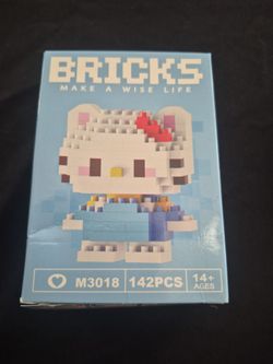 Hello Kitty Mini Brick Building Set 142 Pieces
