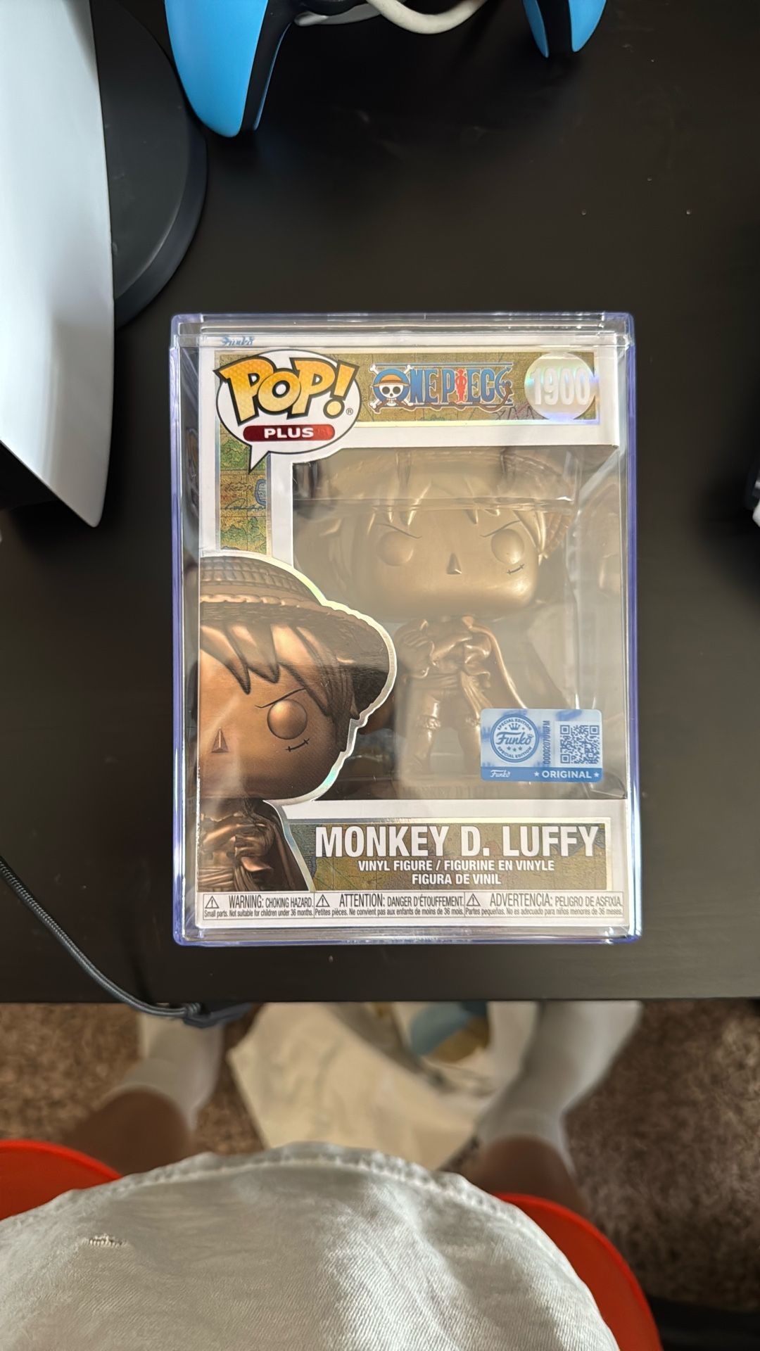Funko Pop Plus One Piece Monkey D Luffy 1900 Statue Bronze + Protector