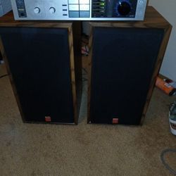 Kenwood Ka-71 Amplifier And Cerwin Vega Dx1  Series 