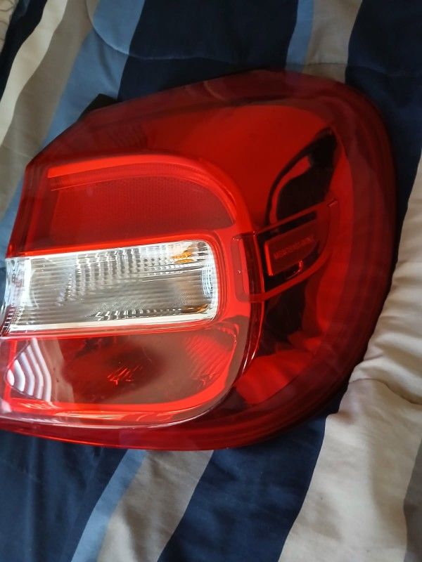 2015 - 2018 MERECEDES Gla250 Passenger Tailamp