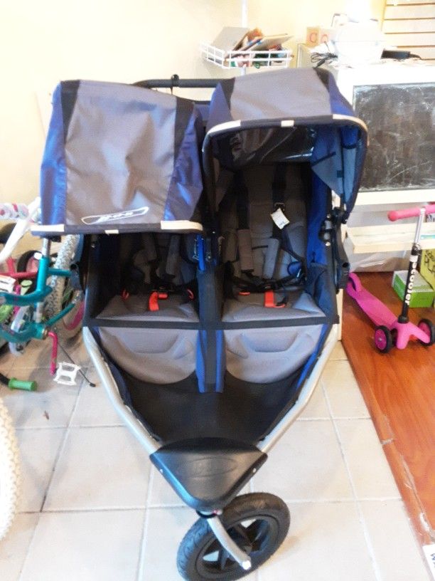 No OFFERS PLEASE Bob Double Stroller Rain Shield And Organizer We Give Trade credit