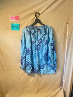 Nine West Women's Blue Paisley Print Blouse Size Large NWOT