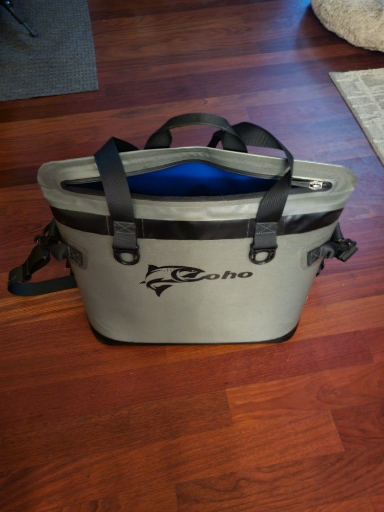 Coho 30 Can Bag Ice Chest Cooler Like Yeti