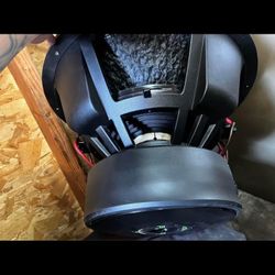 SoundQubed HDX4 18" D1 Subwoofer 