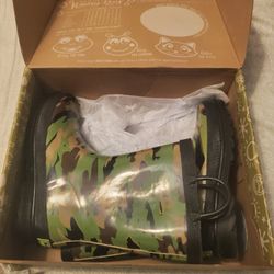New Rain Boots Size 2